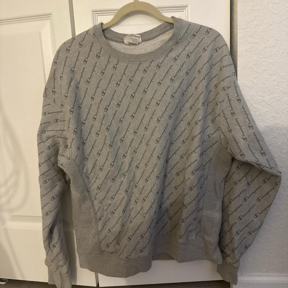 Champion Gray  logo crewneck fits like size medium or large